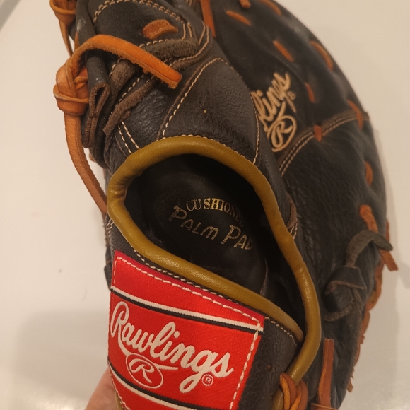 Rawlings Renegade Black and Tan Baseball Glove - Picture 6 of 6